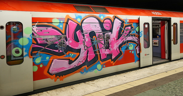 15542330623_c052788d46_z